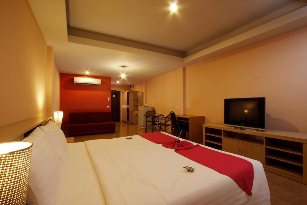 บลู โอเชี่ยน สตูดิโอ Hotel Patong ห้อง รูปภาพ